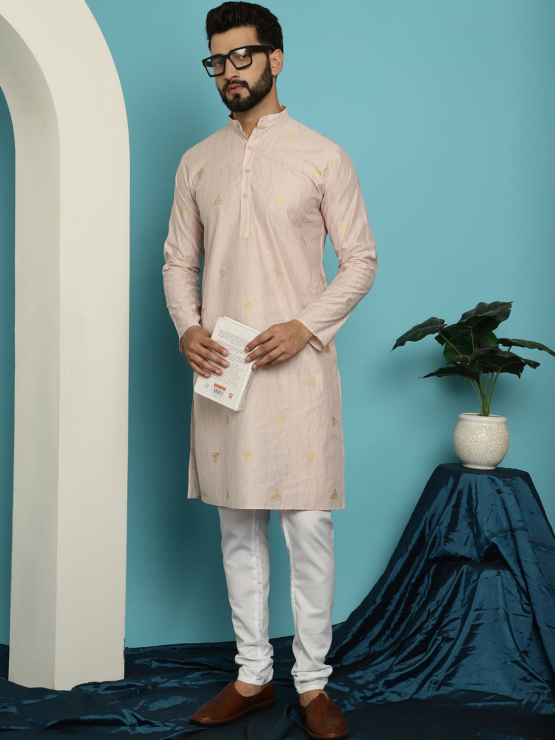 Men's Jacqard Silk Peach Kurta & White Pyjama Set