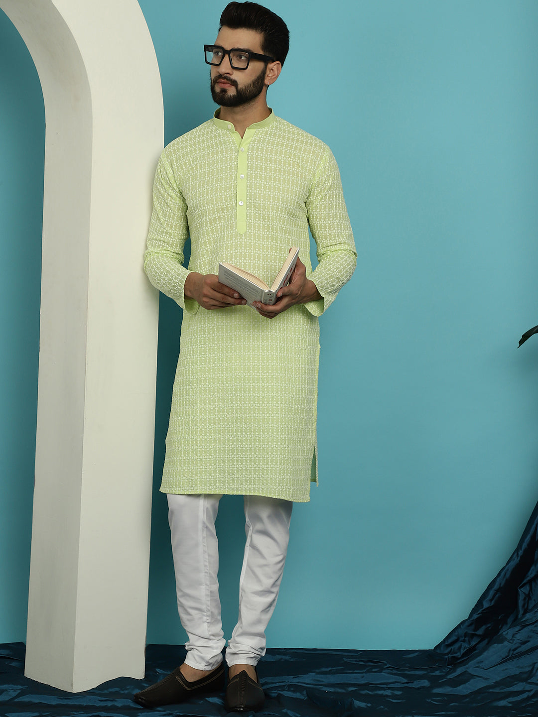 Men's Pure Cotton Green Kurta with White Embroidery