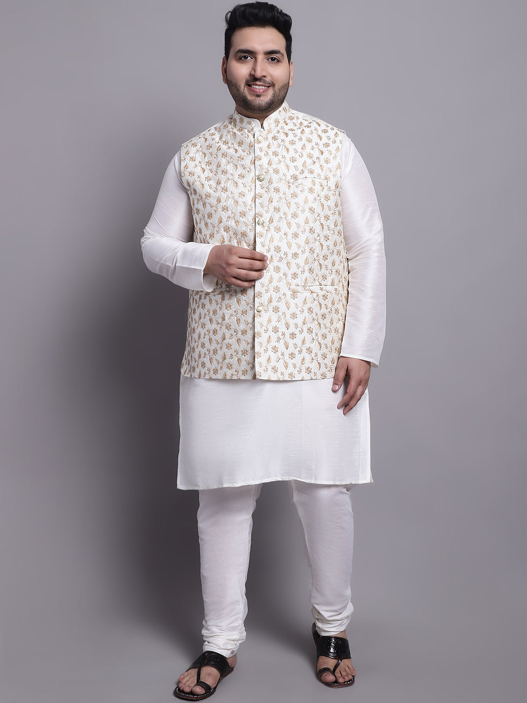 Men's Silk Blend Cream Kurta & Pyjama With Emb Nehrujacket