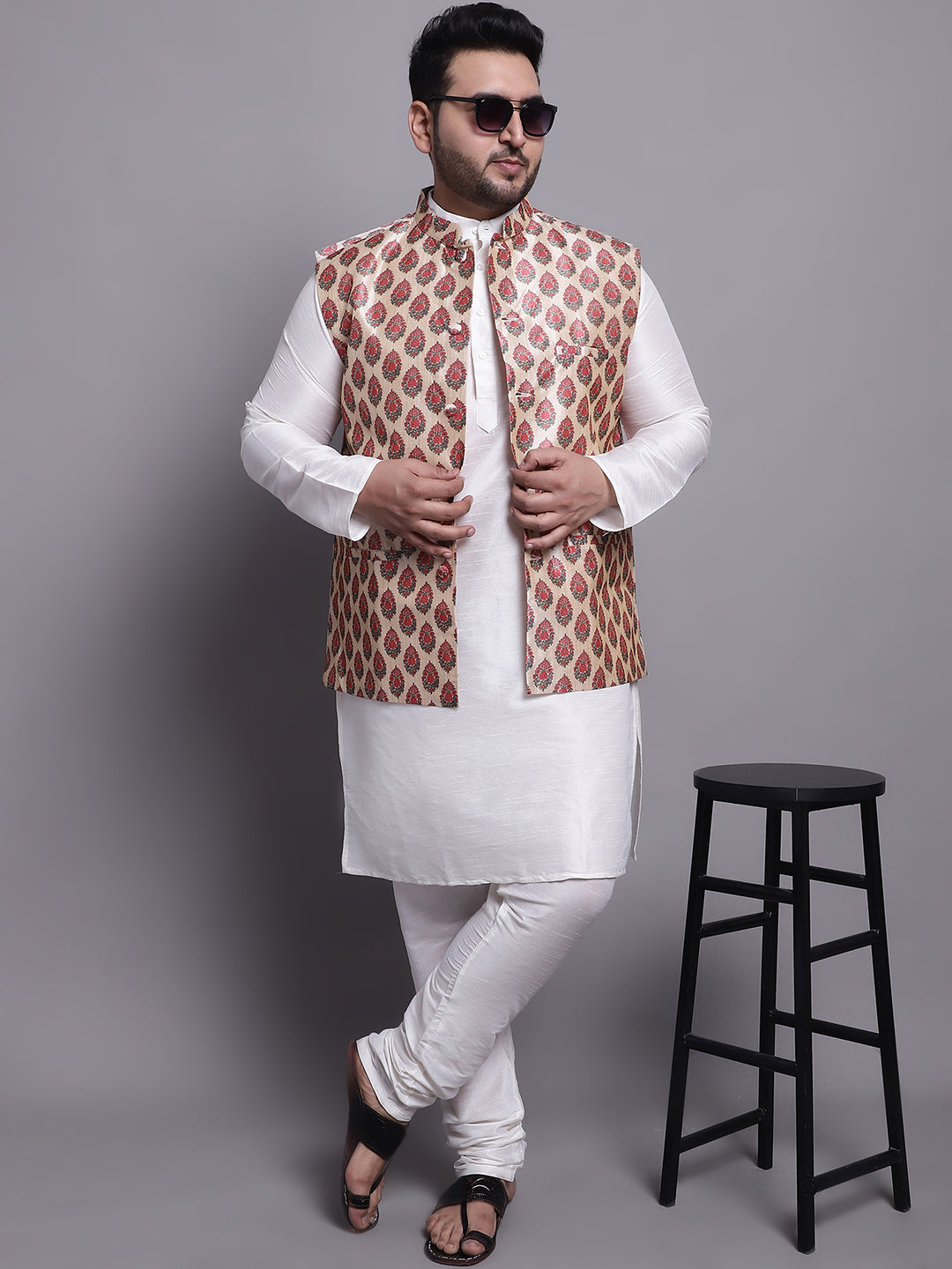 Men's Silk Blend Cream Kurta & Pyjama With Printed Nehrujacket – Sojanya