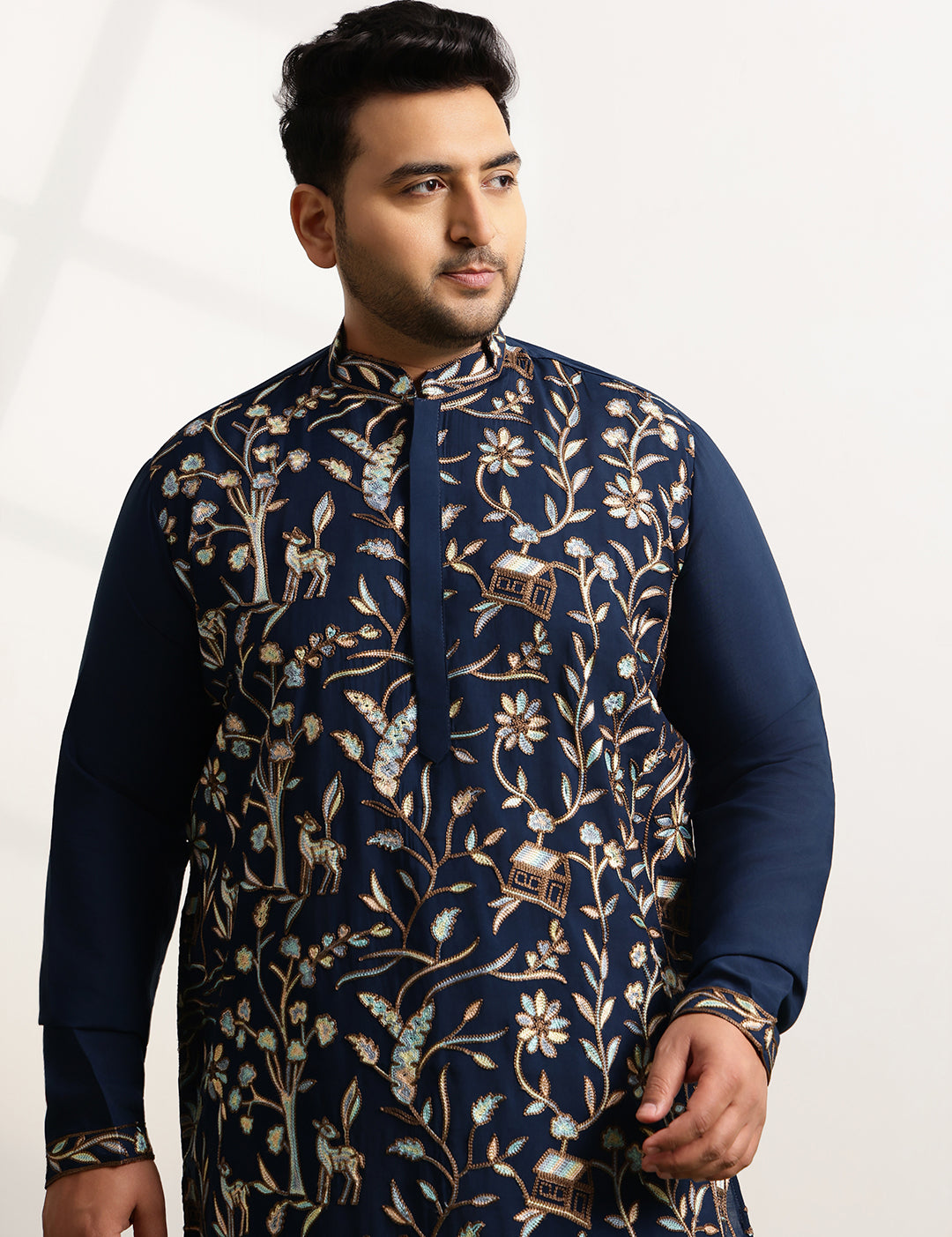 Plus-LK-Animal-Emb-2611-Navy-1.jpg