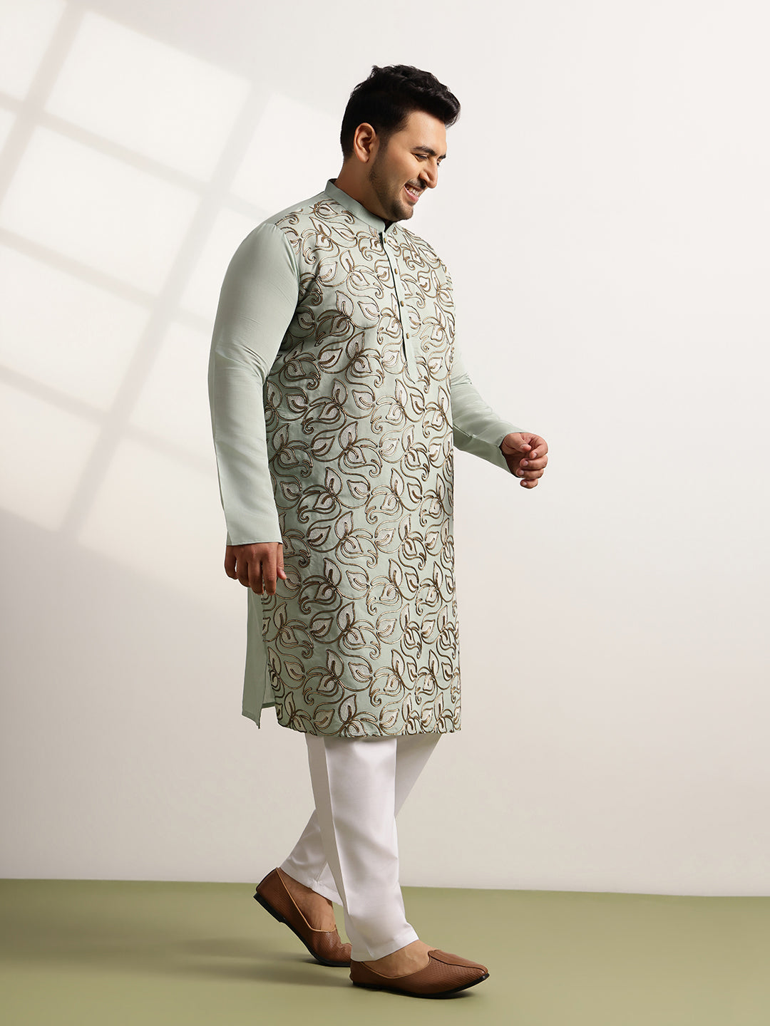 Men's Cotton Sea Green Long Kurta With Metallic Thread Embroidery