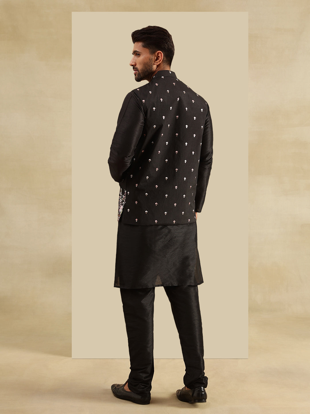 Men's Silk Blend Black Kurta and Pyjama With Daman Embroidered Black Nehru Jacket