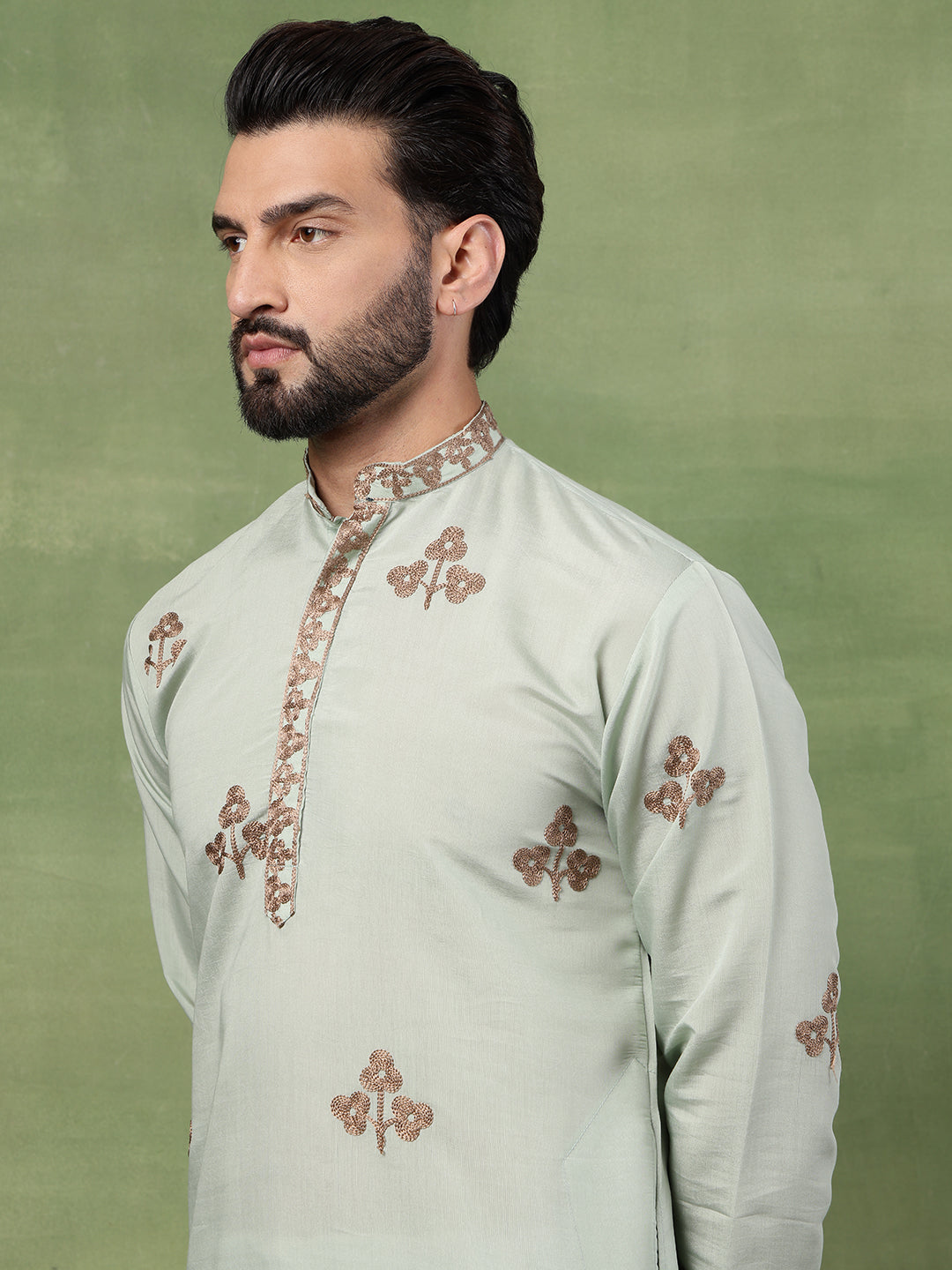Men's Cotton Floral Thread Embroidered Green Kurta With Pyjama