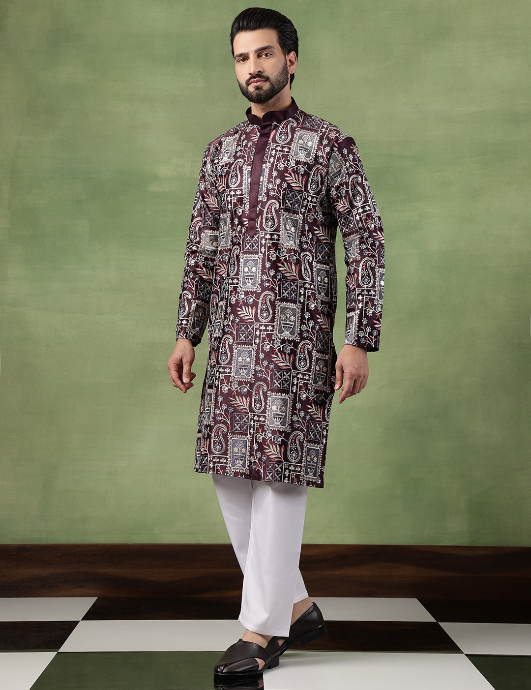 SJR-LK-GamlaEmb-2302-Wine-PC041-2.jpg