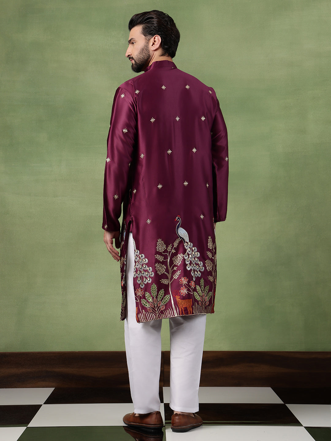 Men's Cotton Silk Flora & Fauna Embroidered Wine Kurta With Pyjama