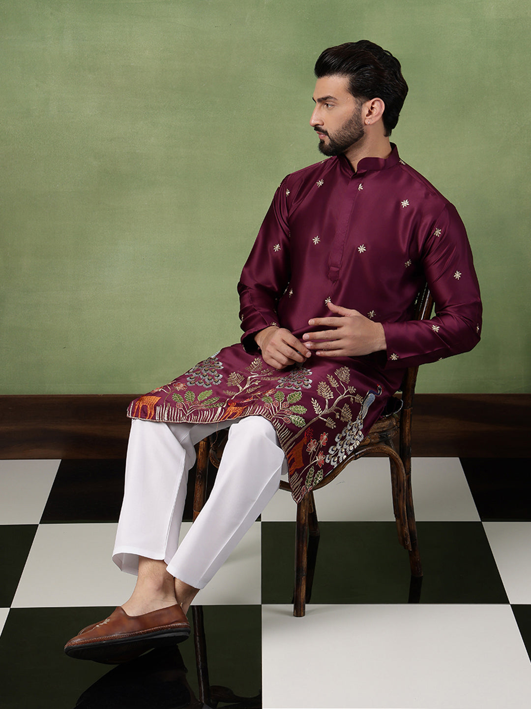 Men's Cotton Silk Flora & Fauna Embroidered Wine Kurta With Pyjama
