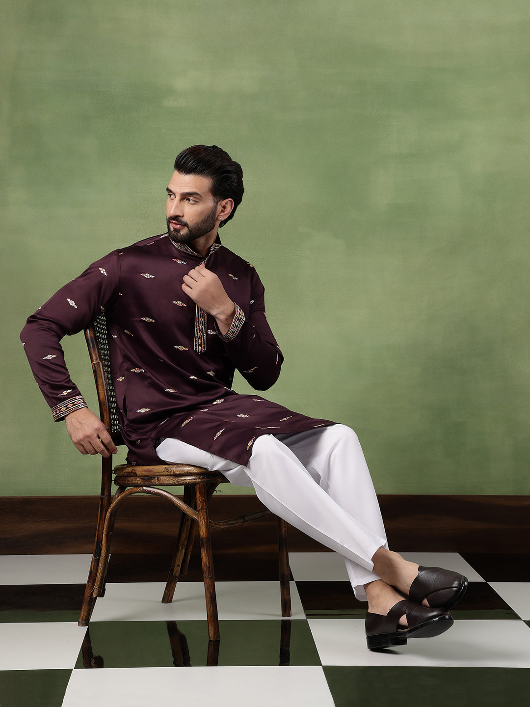 Men's Cotton Embroidered Ethnic Motif Wine Kurta With Pyjama