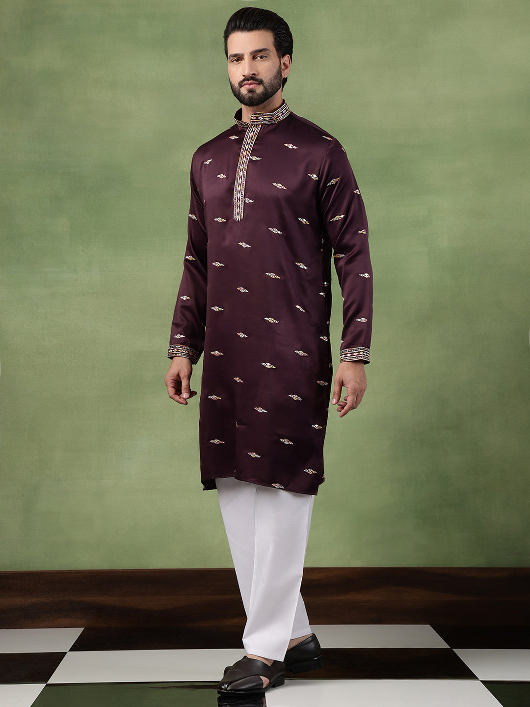 Men's Cotton Embroidered Ethnic Motif Wine Kurta With Pyjama