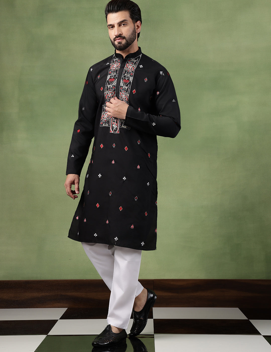SJR-LK-TaashEmb-2441-Black-PC041-2.jpg