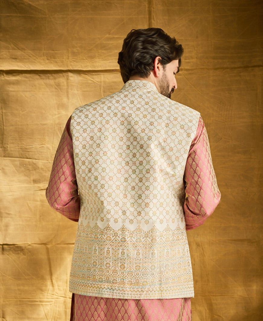 Men's Jacquard Silk, Cream with traditional Work On Bottom