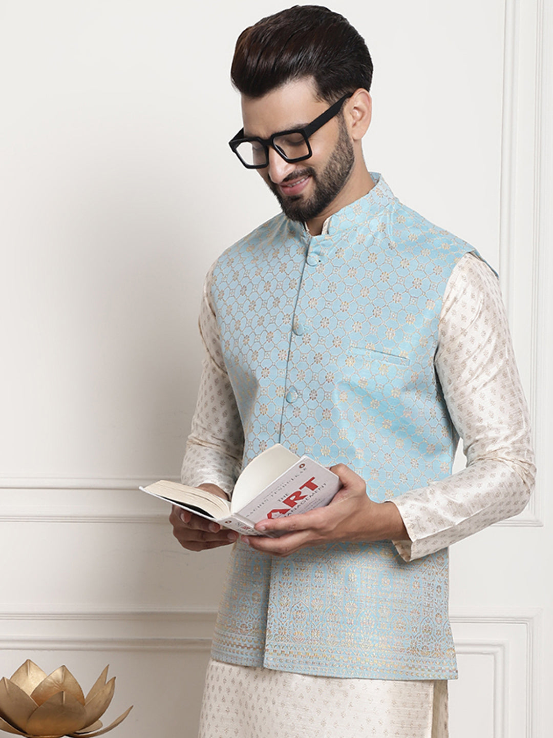 Men's Jacquard Silk, Blue with traditional Work On Bottom