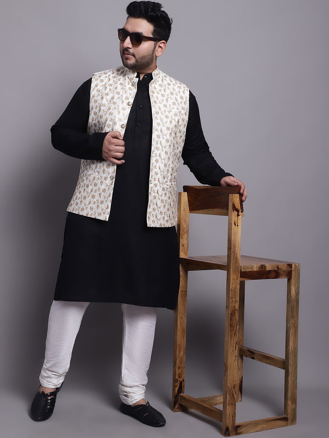 Mens Silk Blend Cream & Gold Embroidered