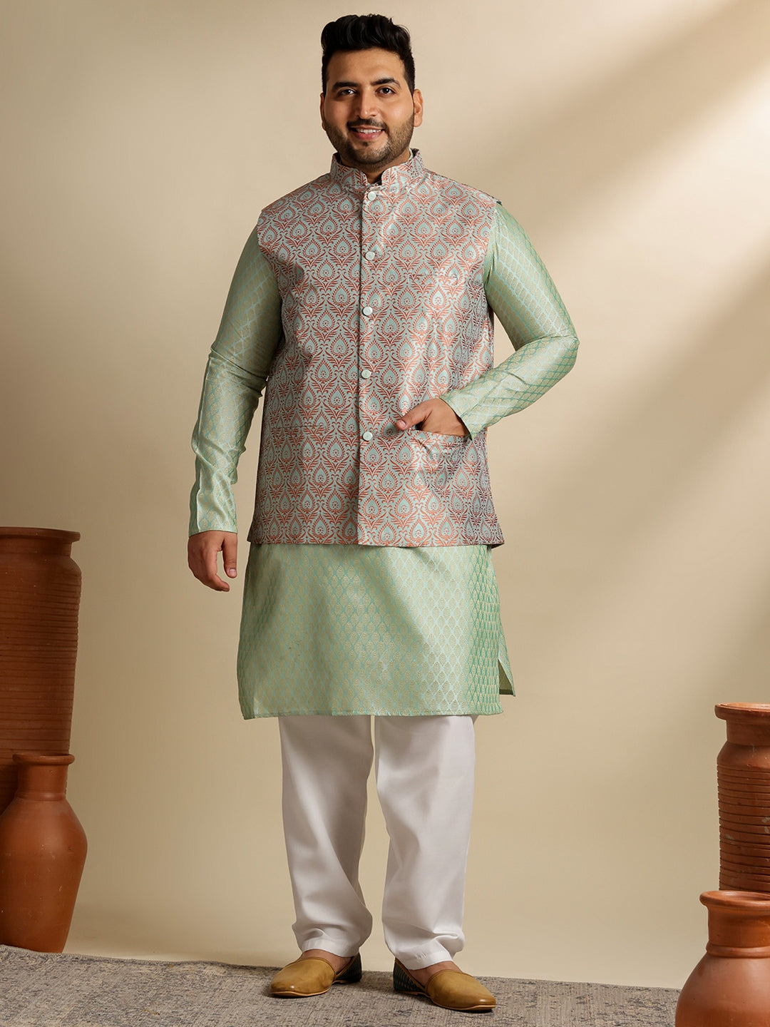 Men's Silk Blend Paisley Pista Kurta With Pyjama & Green Nehru Jacket