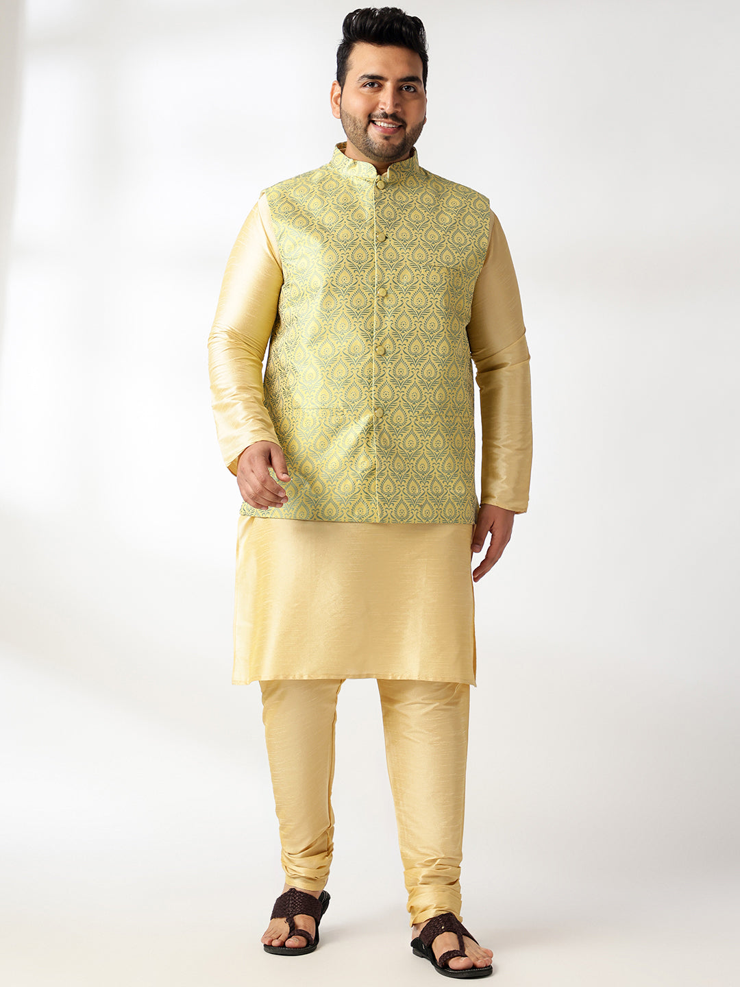 Men's Silk Blend Gold Kurta & Pyjama With Jacquard Silk Yellow Nehru Jacket