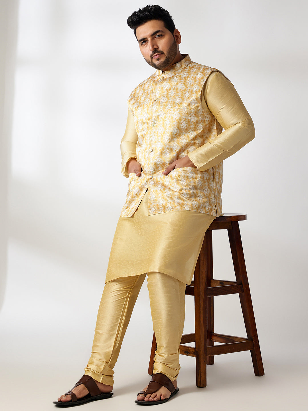 Men's Silk Blend Gold Kurta & Pyjama With Printed Yellow Nehru Jacket