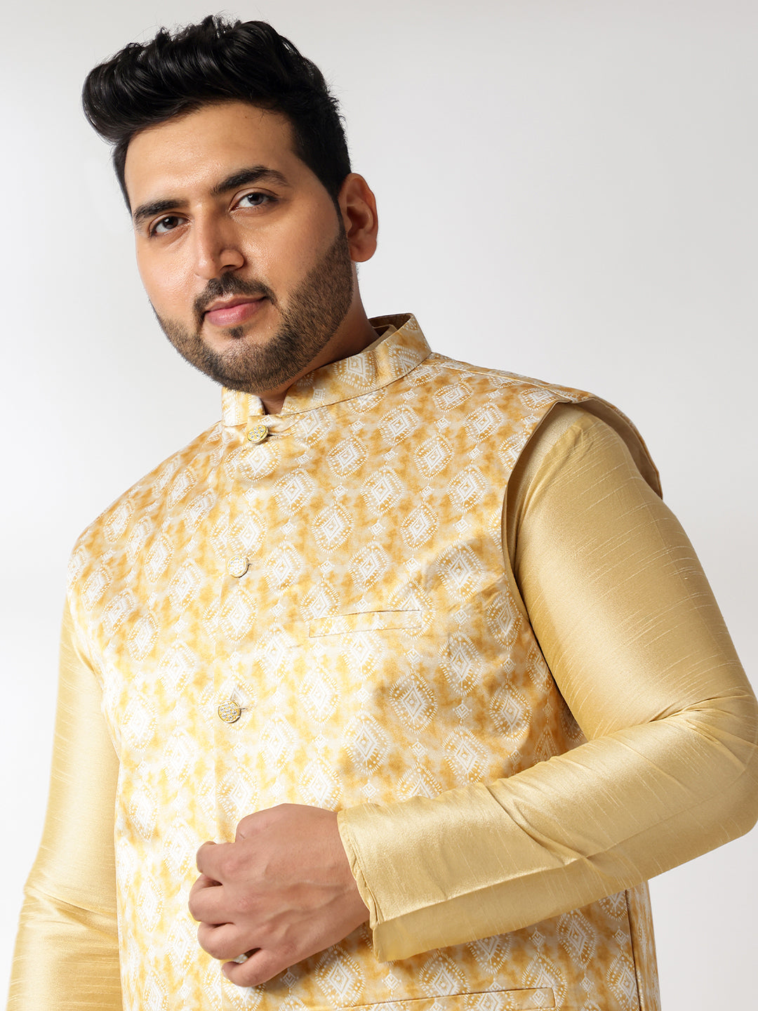 Men's Silk Blend Gold Kurta & Pyjama With Printed Yellow Nehru Jacket