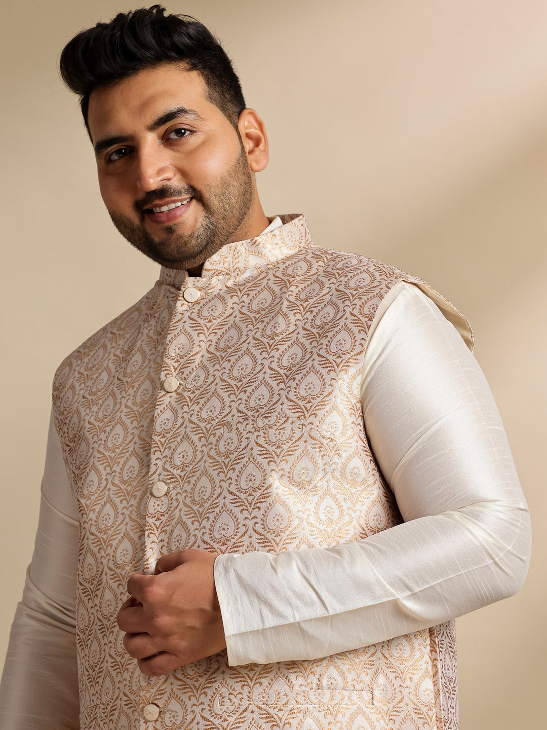 Men's Silk Blend Cream Kurta & Pyjama With Cream Nehru Jacket