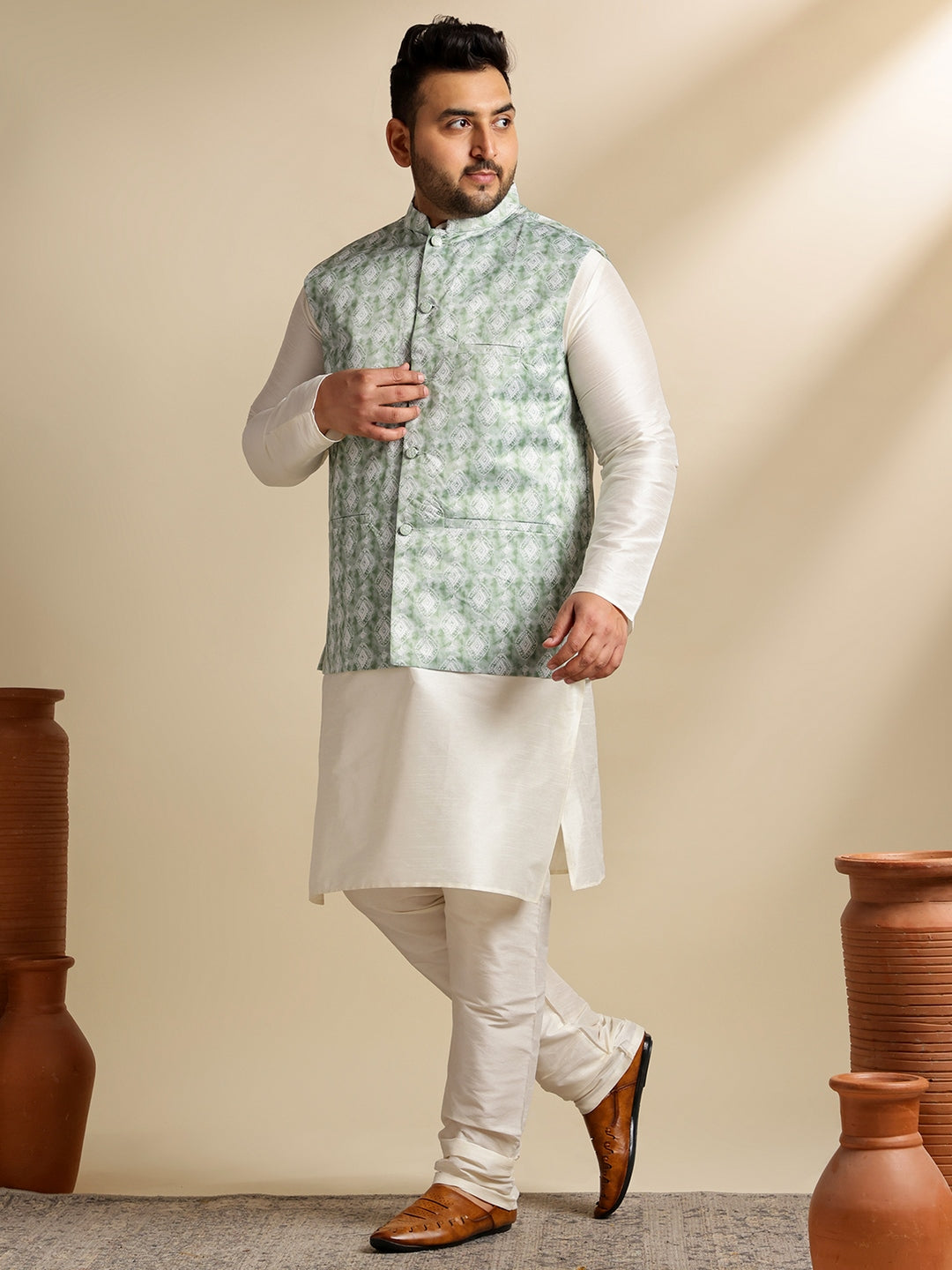 Men's Silk Blend Cream Kurta & Pyjama With Printed Green Nehru Jacket