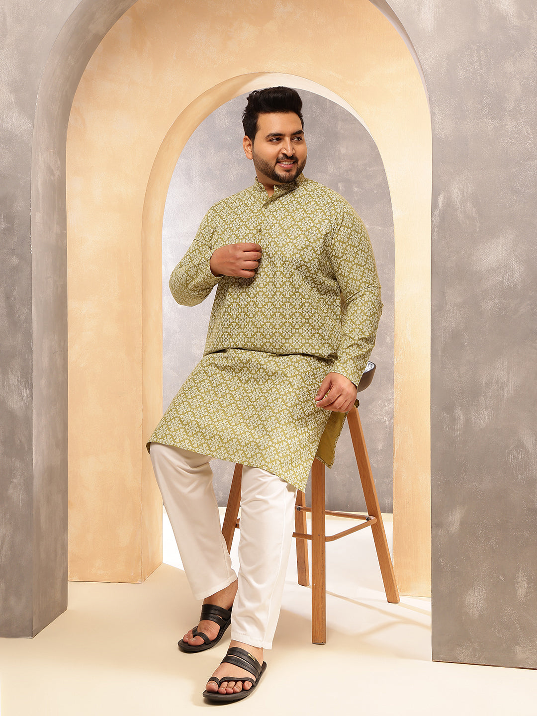 Men's Floral Print Cotton Blend Green Kurta With White Pyjama