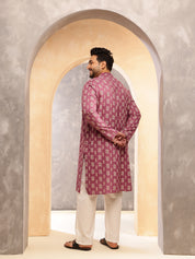 Men's Cotton Blend Ikkat Print Coral Kurta With White Pyjama