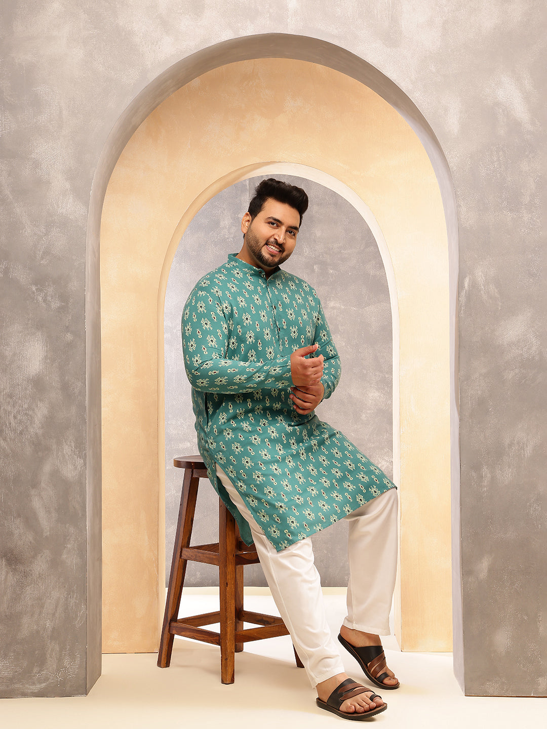 Men's Cotton Blend Ikkat Print Rama Green Kurta With White Pyjama