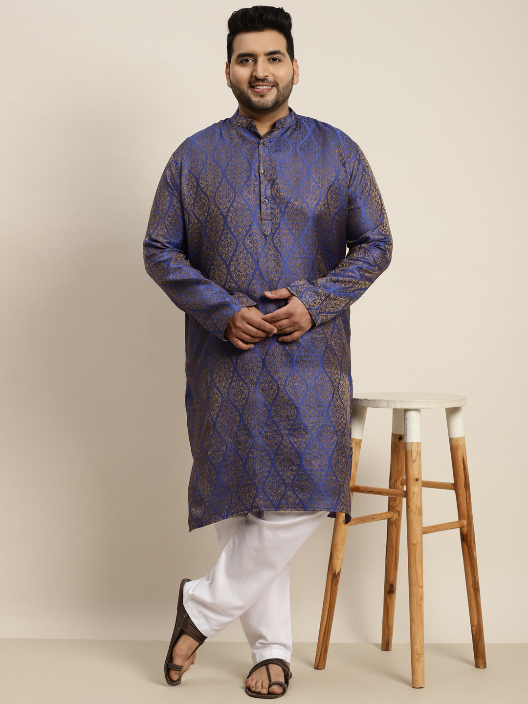 Men's Jacquard Silk Blue & Gold Kurta & Off-White Pyjama