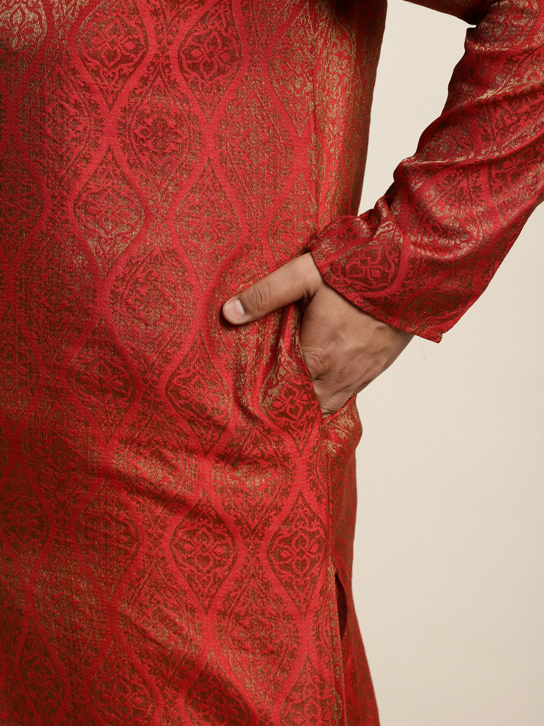 Men's Jacquard Silk Red & Gold Kurta & Off-White Pyjama