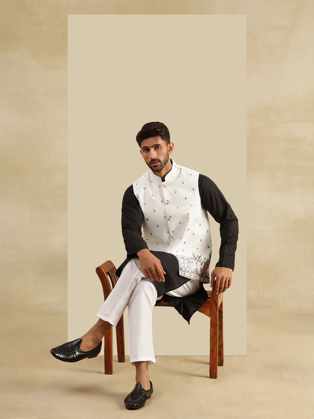 Men's Cotton Blend Black Kurta & White Pyjama With Daman Embroidered C ...