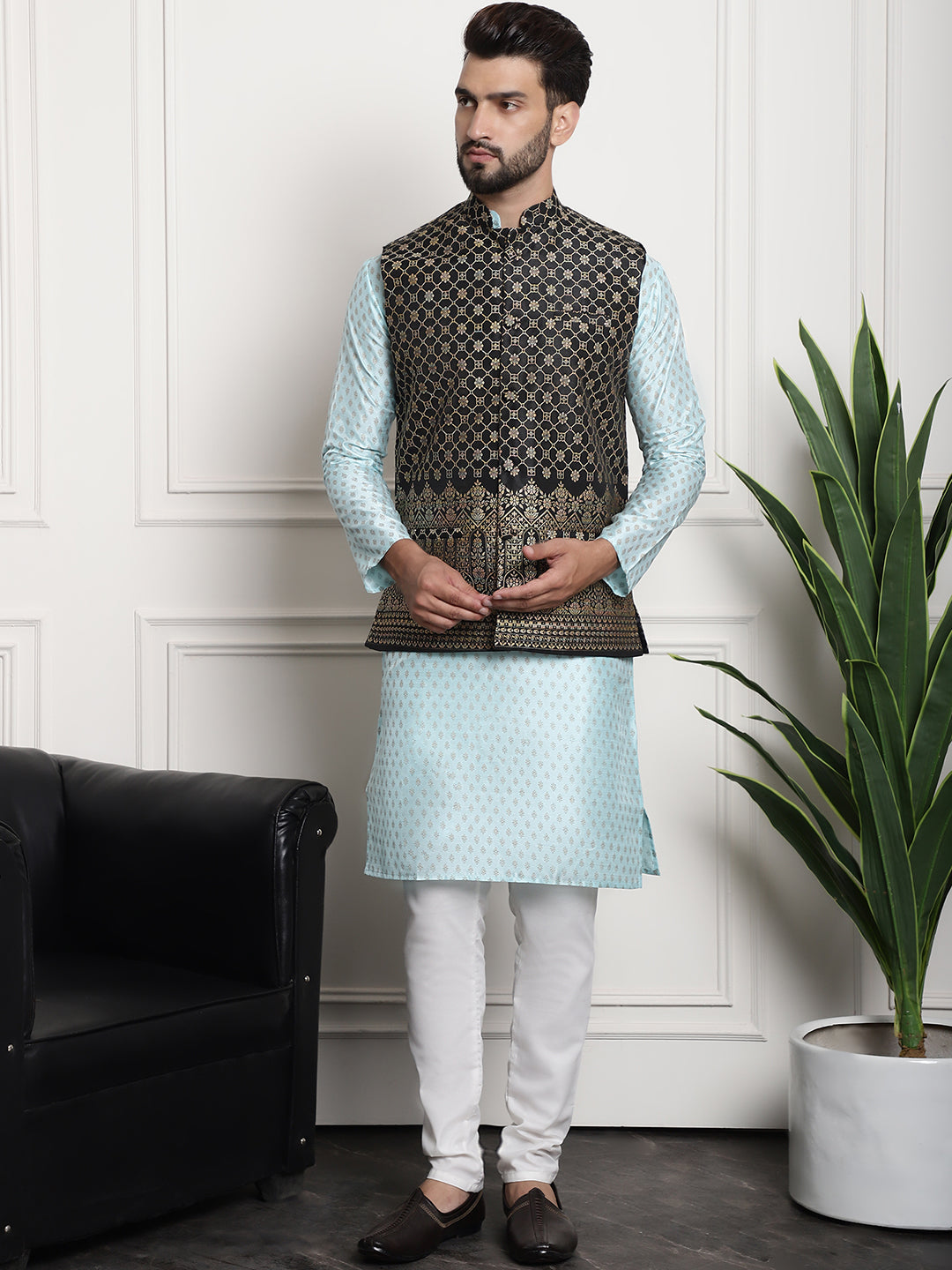 Men's Silk Blend Sky Blue Kurta and Off-White Pyjama With Black