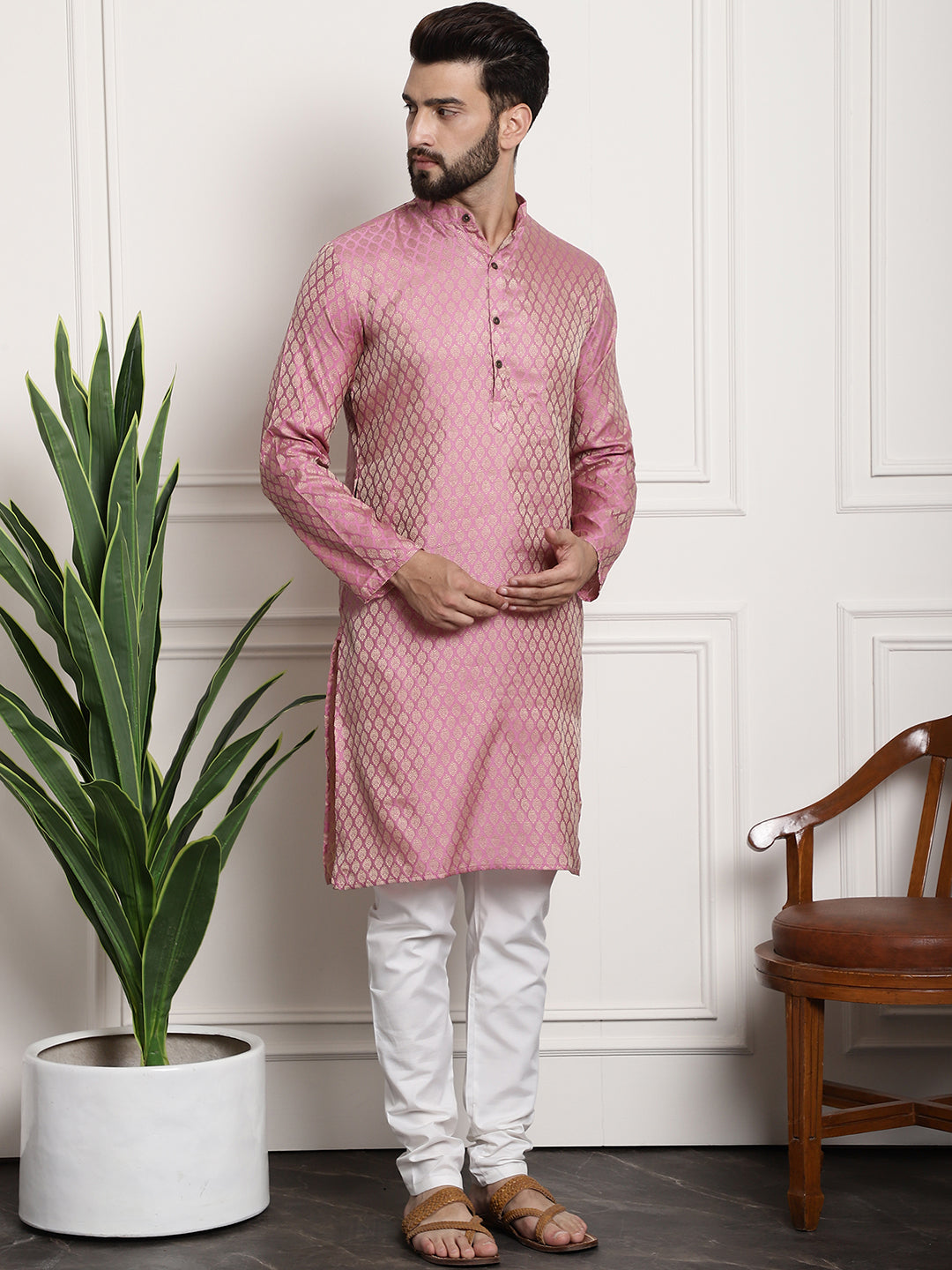 Men's Silk Blend Self design Pink Kurta With Cream Churidaar Pyjama