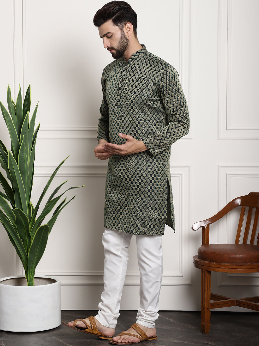 Men's Silk Blend Self design Dark Green Kurta With Cream Churidaar Pyjama