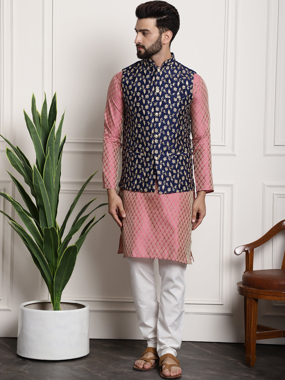 Men's Silk Blend Pink Kurta Pyjama & Navy Blue Embroidered Nehrujacket