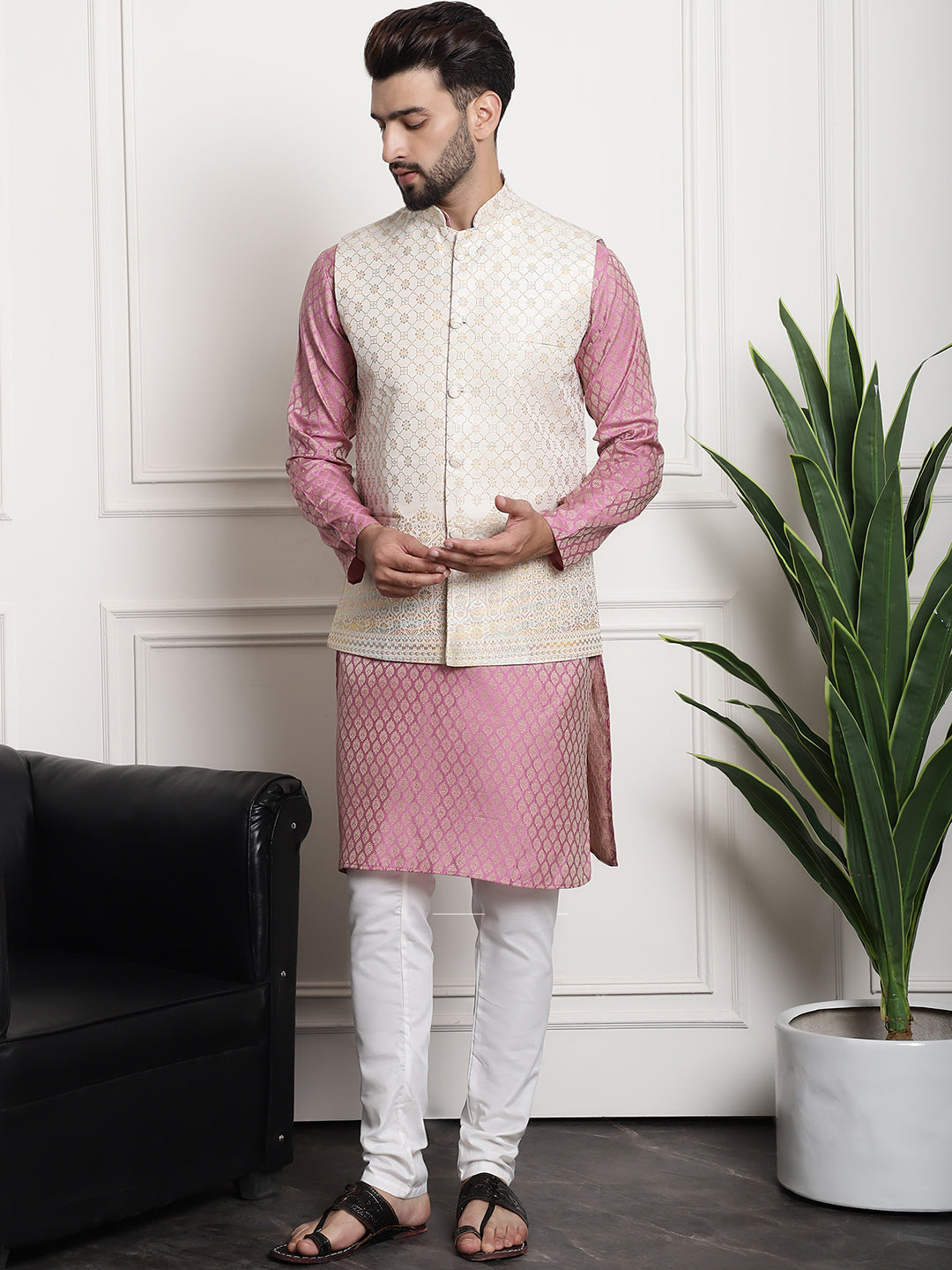 Men's Jacquard Silk Pink Kurta and Off-White Pyjama With Cream
