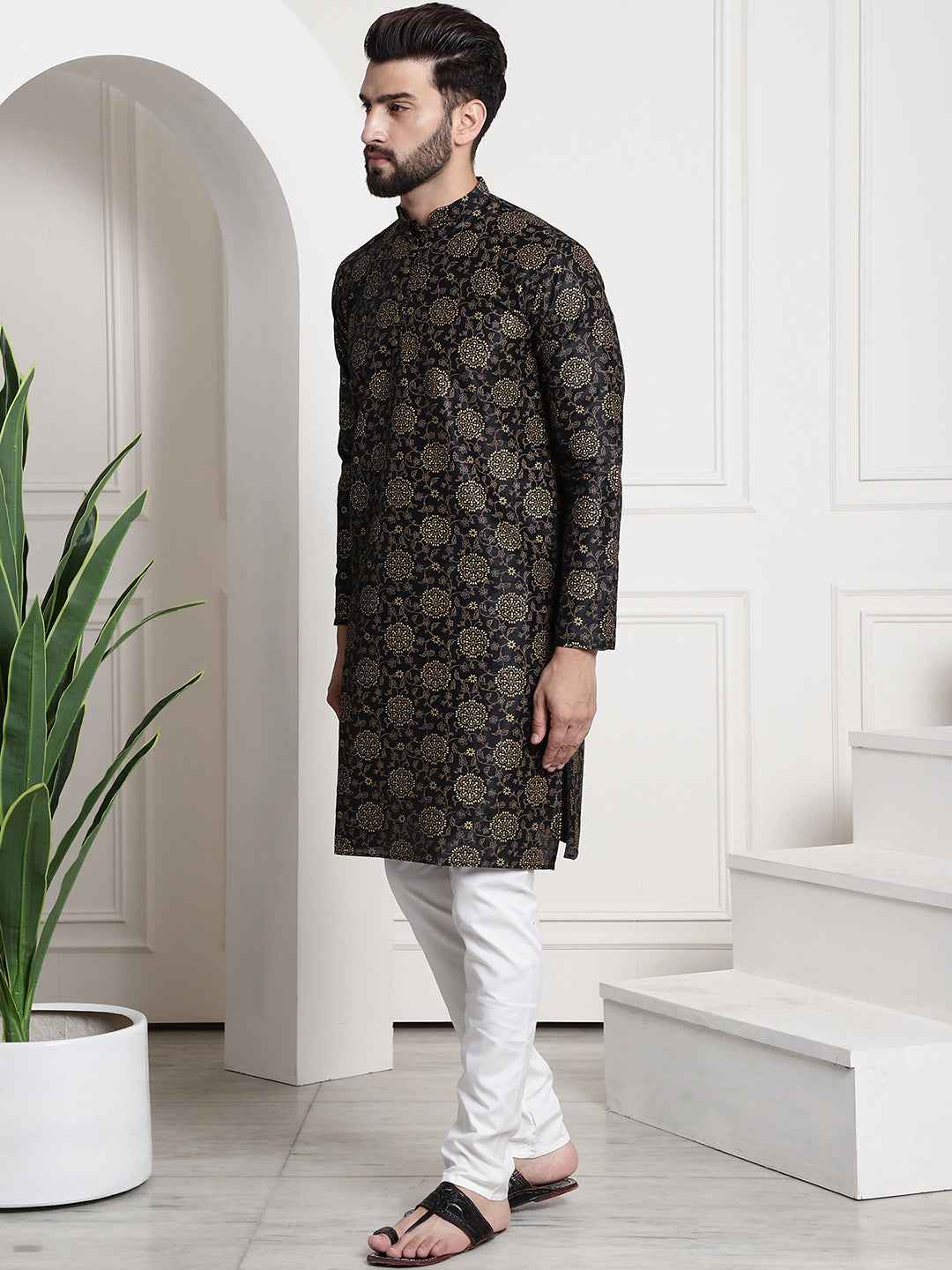 Men's Silk Blend Print Black Kurta and Cream Pyjama With Black Nehru Jacket